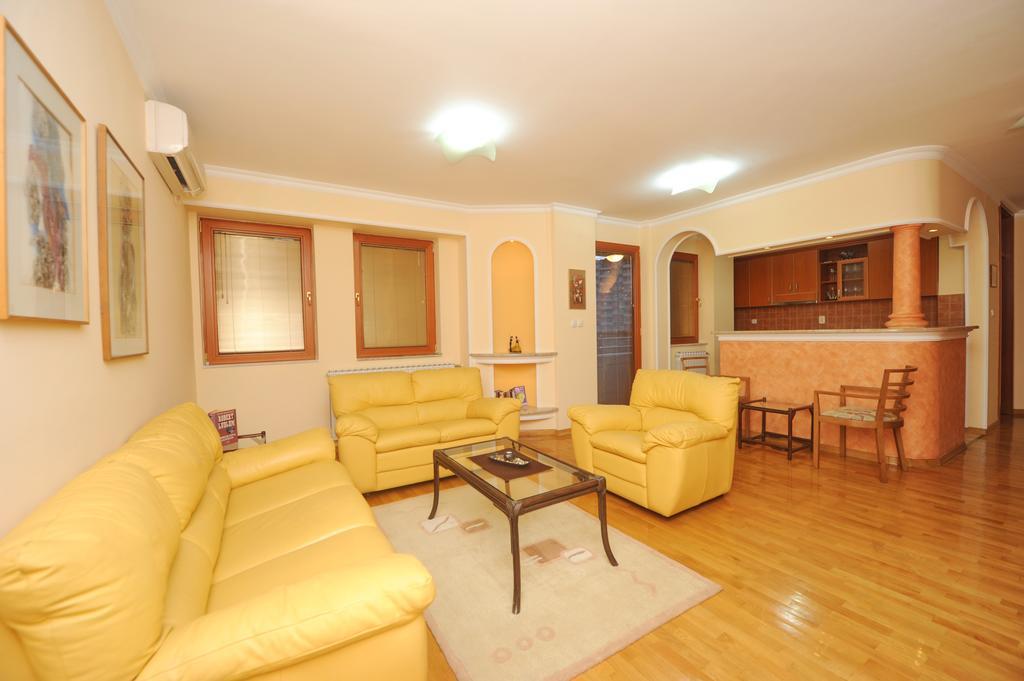 Exclusive Central Apartments 스코페 외부 사진