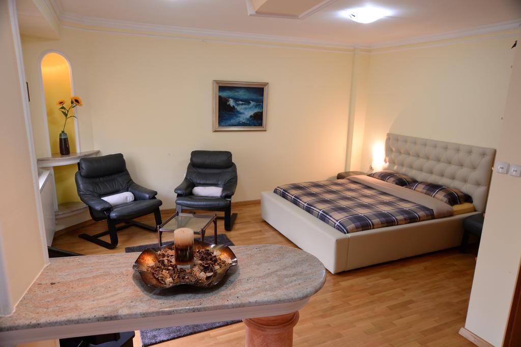 Exclusive Central Apartments 스코페 외부 사진