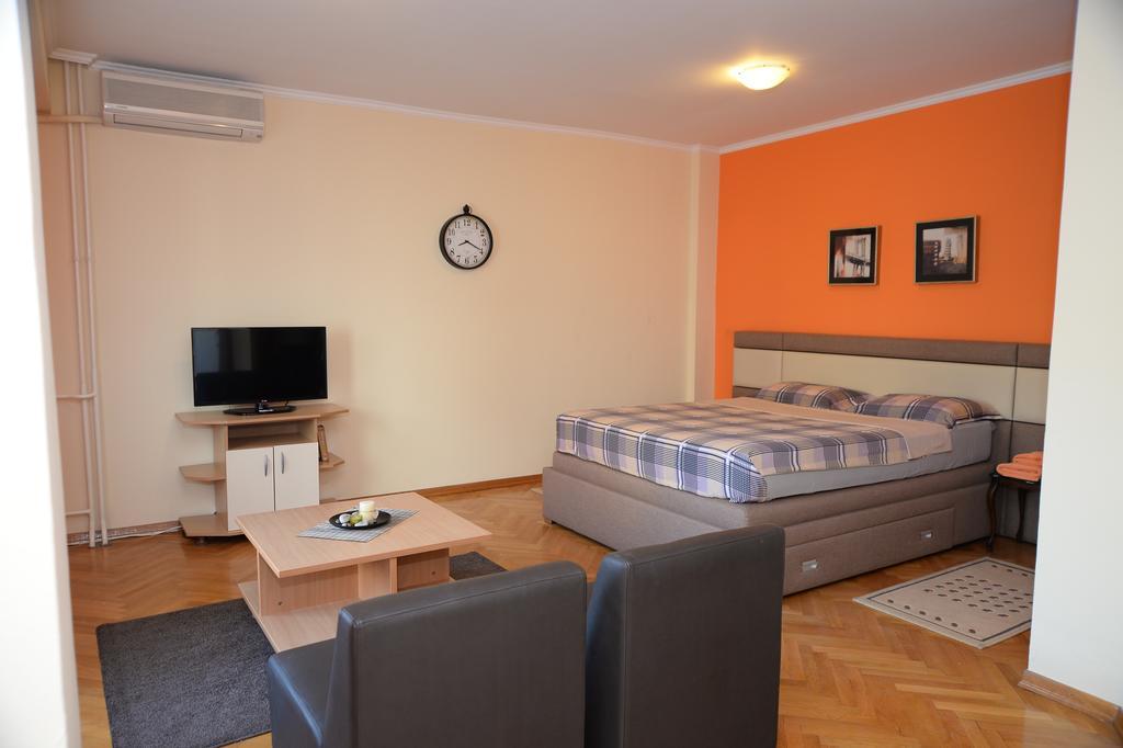 Exclusive Central Apartments 스코페 외부 사진