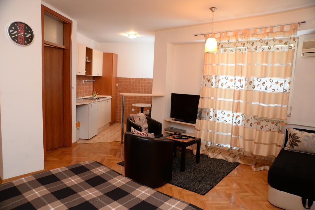 Exclusive Central Apartments 스코페 외부 사진