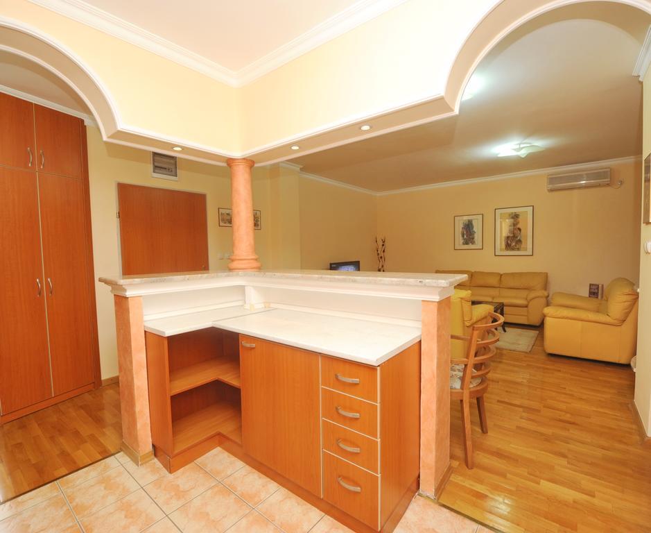 Exclusive Central Apartments 스코페 외부 사진