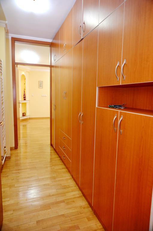 Exclusive Central Apartments 스코페 외부 사진