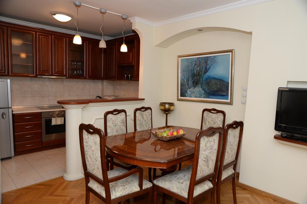Exclusive Central Apartments 스코페 외부 사진