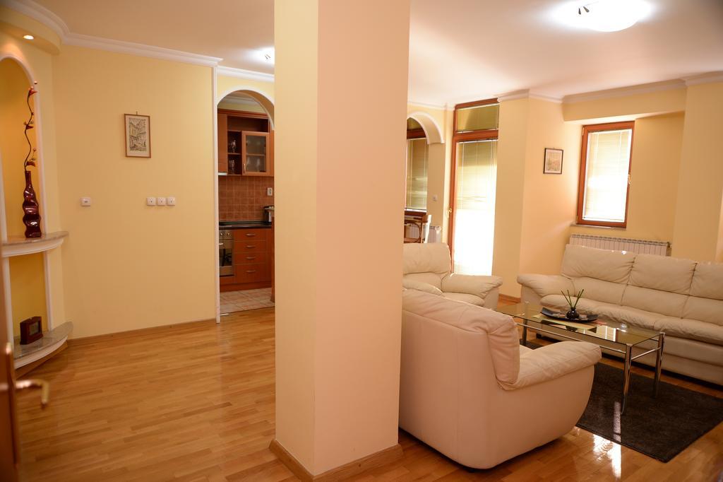 Exclusive Central Apartments 스코페 외부 사진