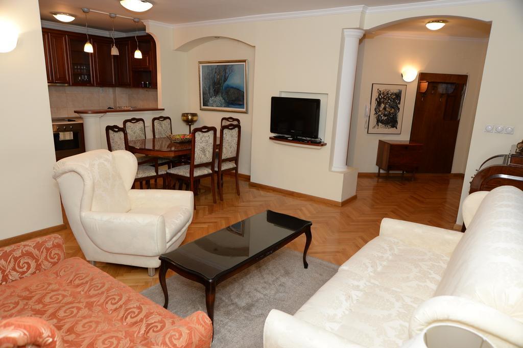Exclusive Central Apartments 스코페 외부 사진